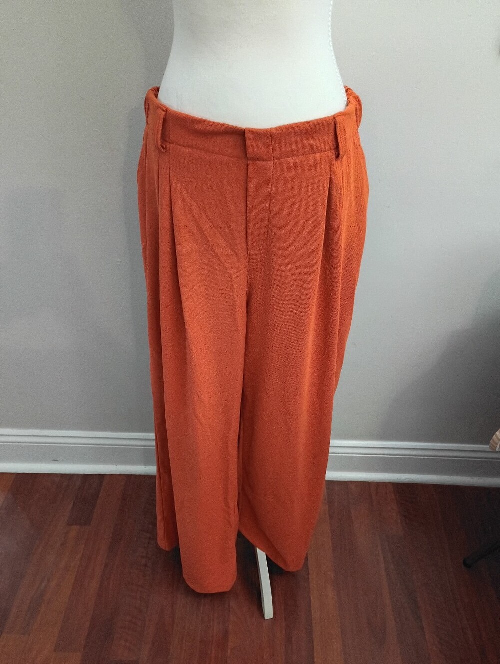 HALARA Orange Ribbed Top with Tag
